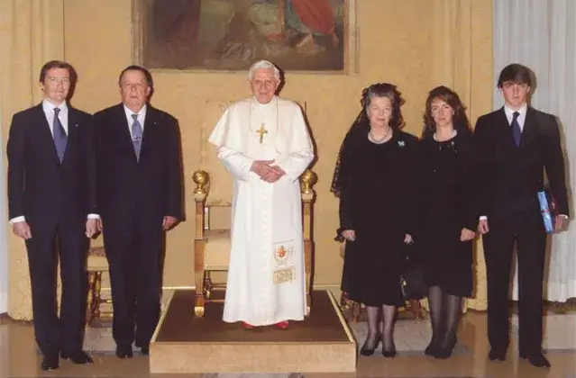 S.A.R. Don Pedro con Papa Benedetto XVI
