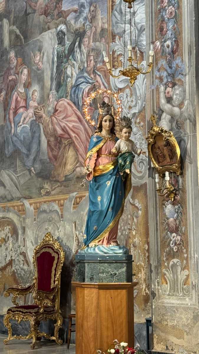 Statua della Madonna