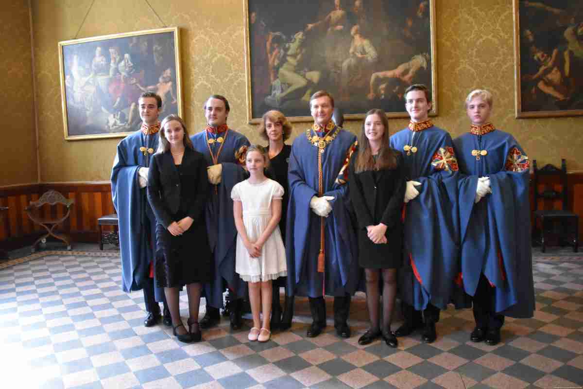 La Reale Magistrale Famiglia