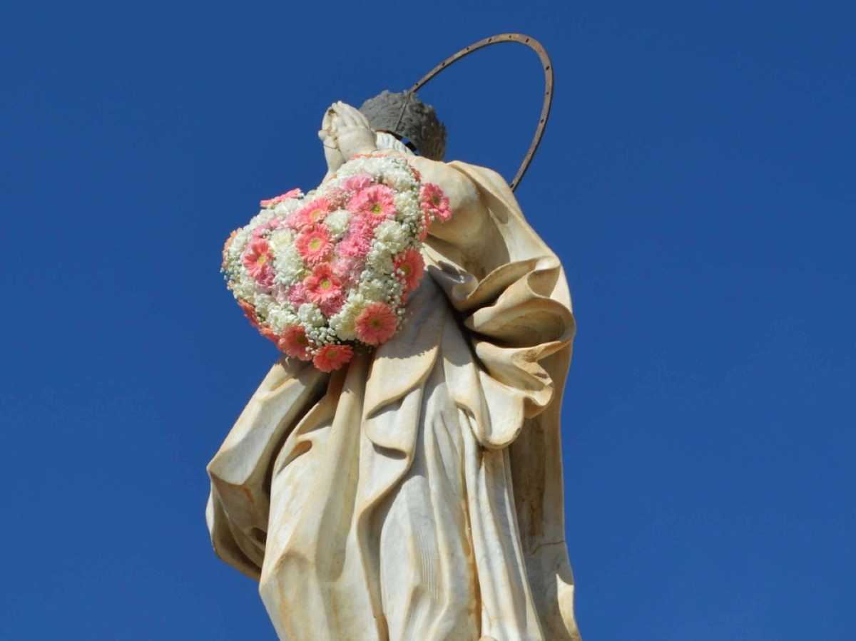 Omaggio dei vigili del fuoco