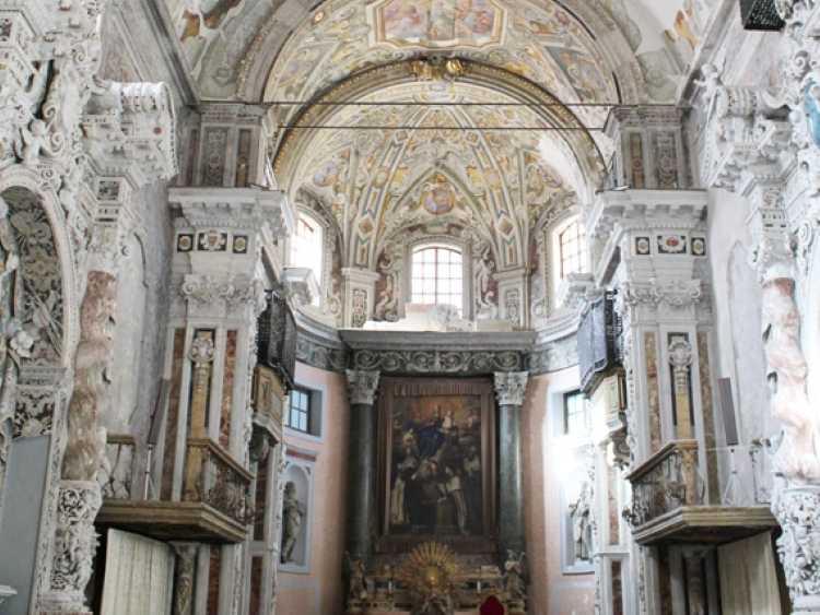Chiesa interno