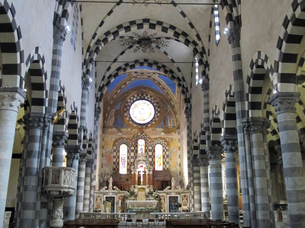 Chiesa interno