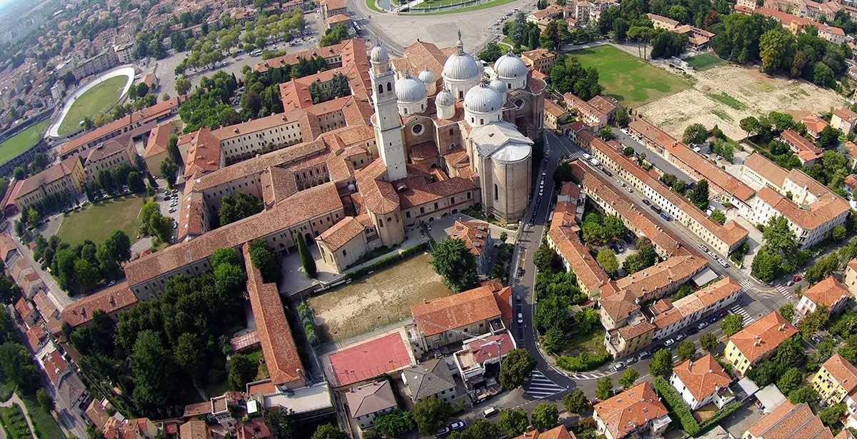 SANTA GIUSTINA VISTA DALL’ALTO