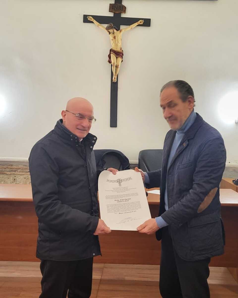 Consegna di un diploma