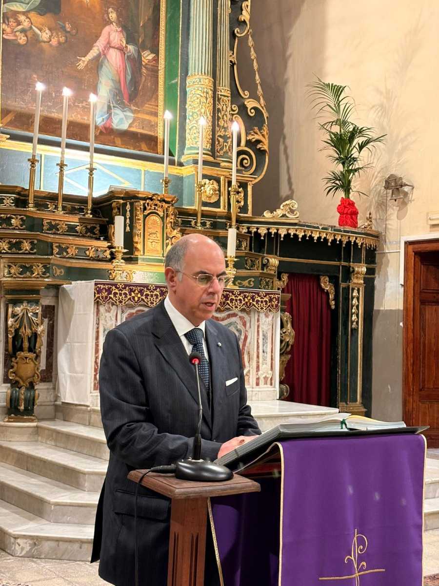 Nob. Prof. Salvatore Italiano