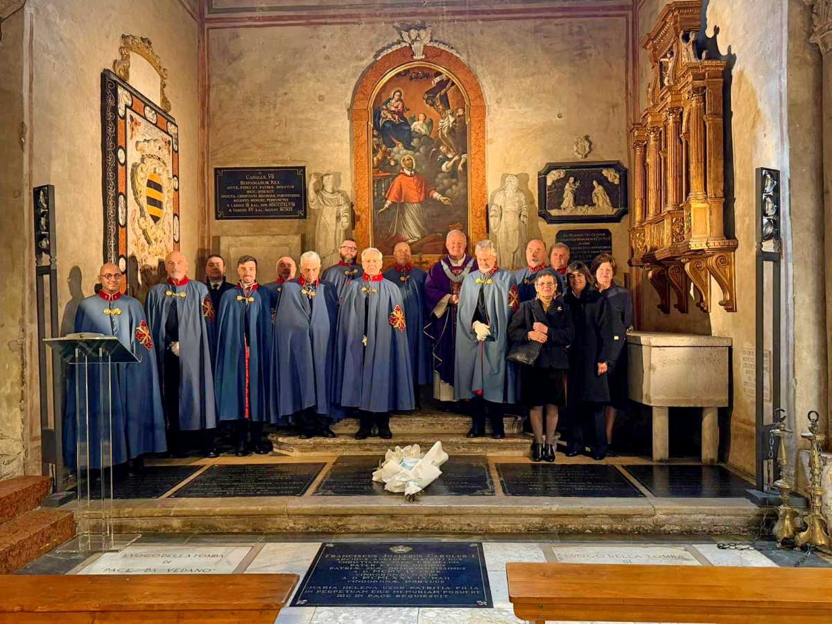 Foto di gruppo al termine della Messa