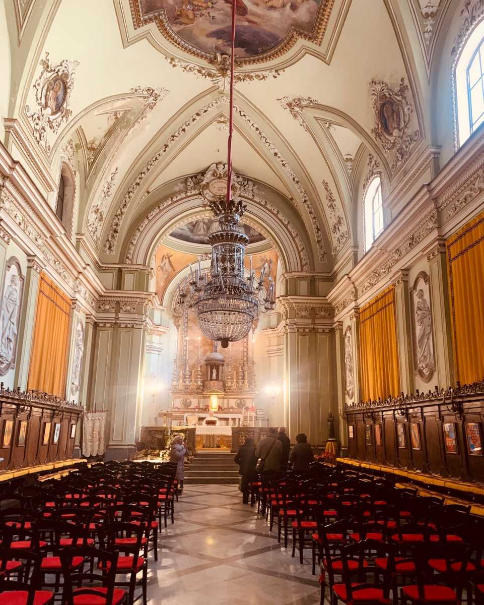 Chiesa interno