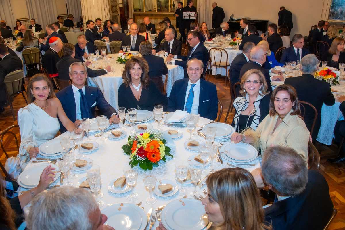 Tavola della Delegazione di Napoli e Campania