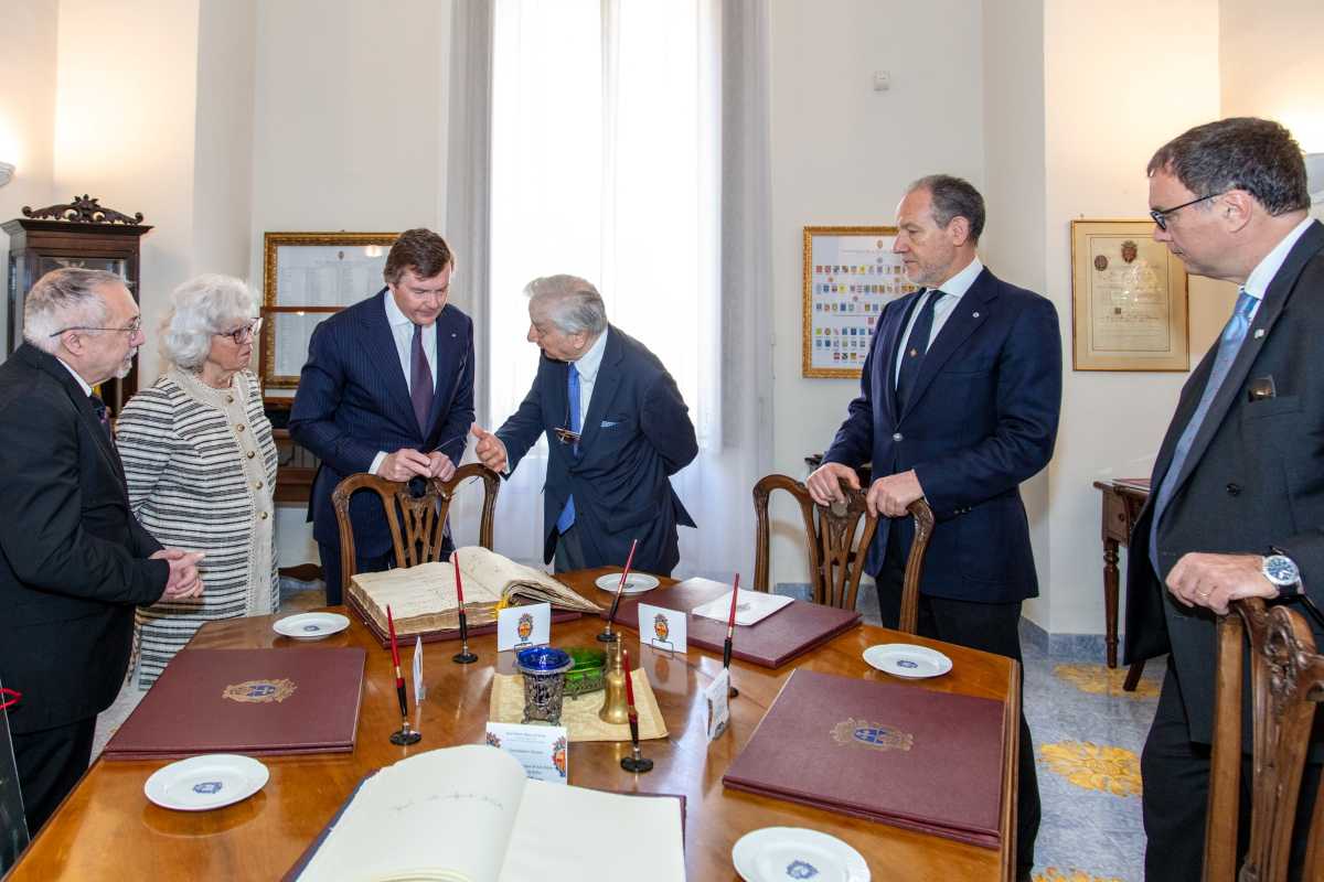 Libro di archivio