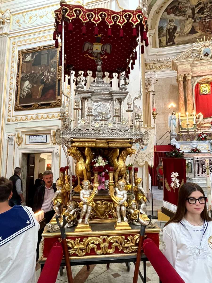 Arca in chiesa