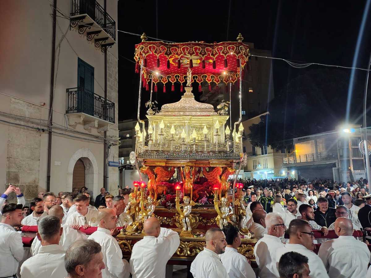 Arca in processione