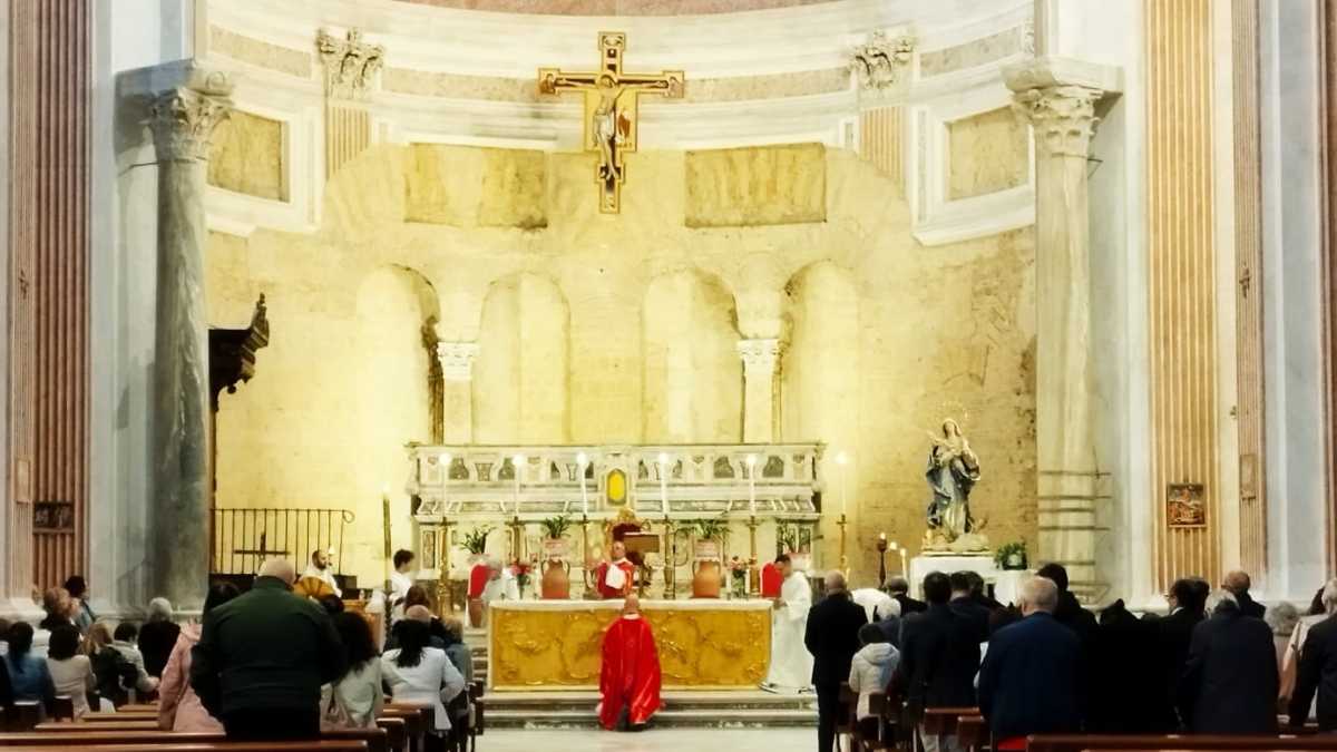 Adorazione e Benedizione Eucaristica