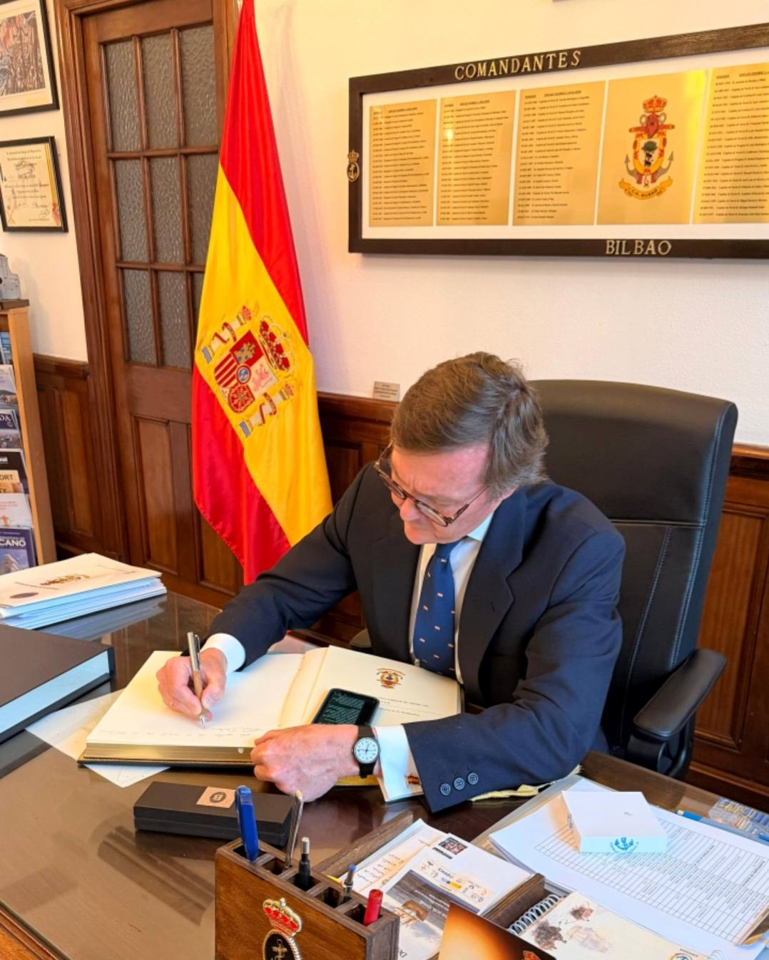 Il Gran Maestro firma