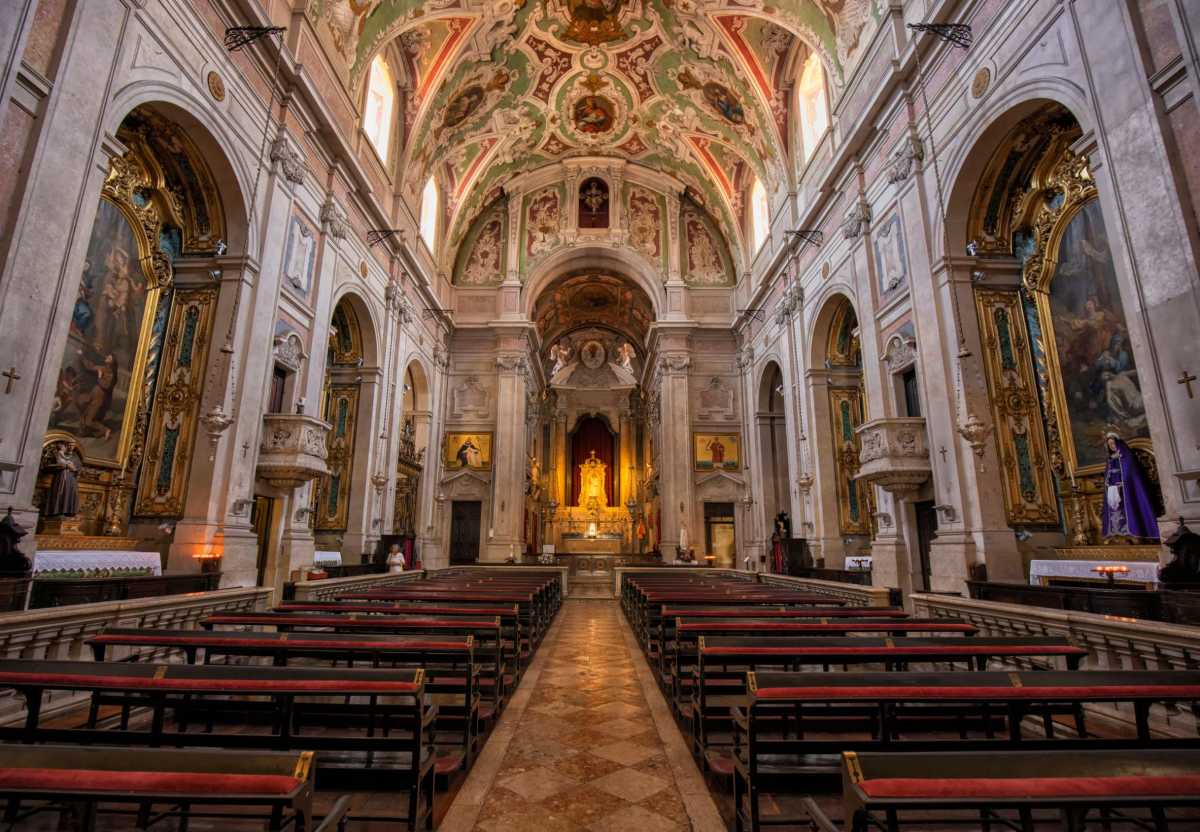 Chiesa interno