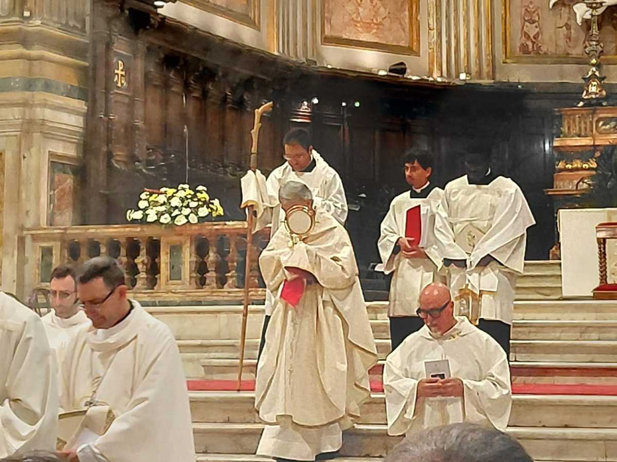 Inizio Processione in Duomo