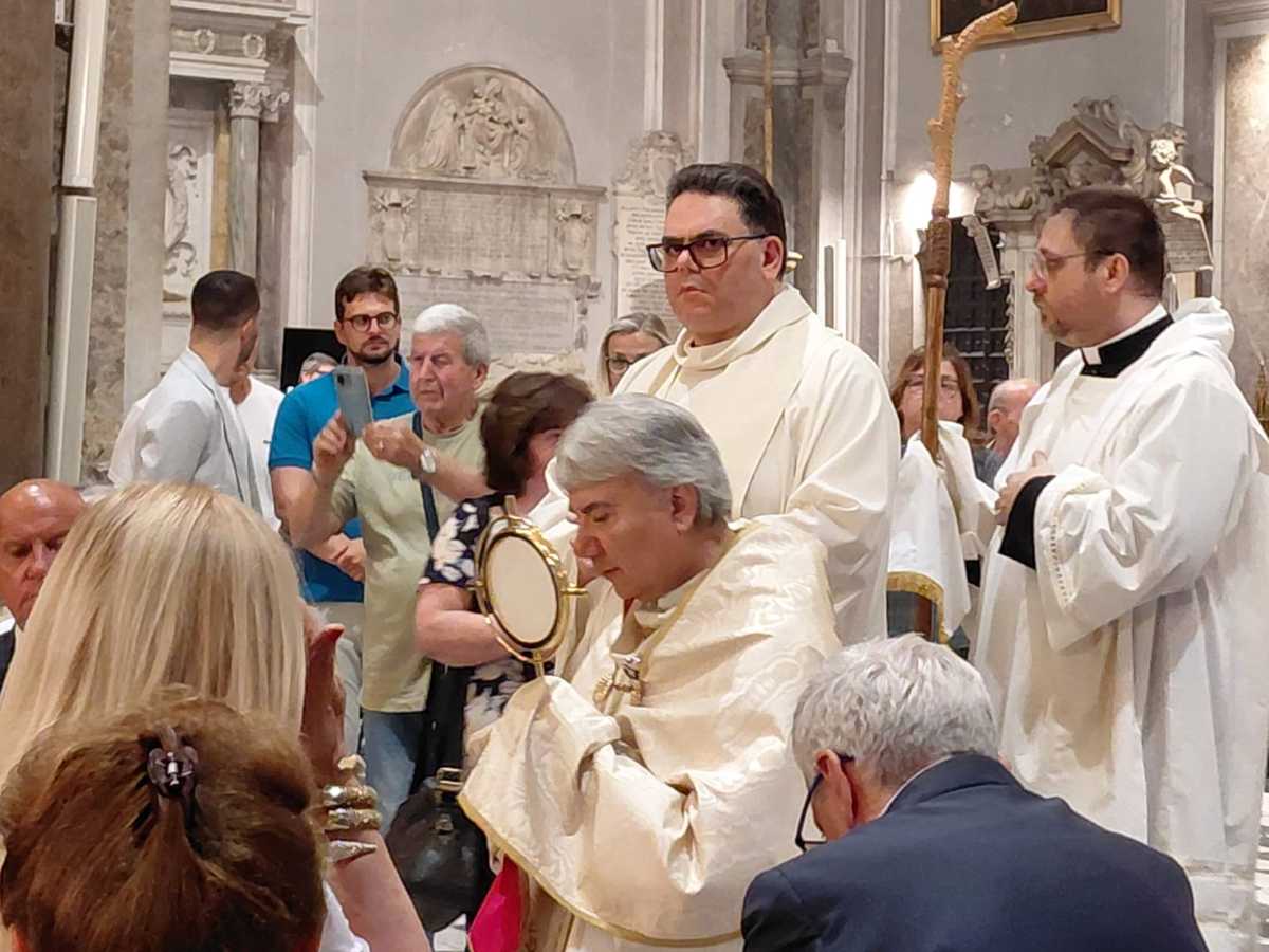 Inizio Processione in Duomo