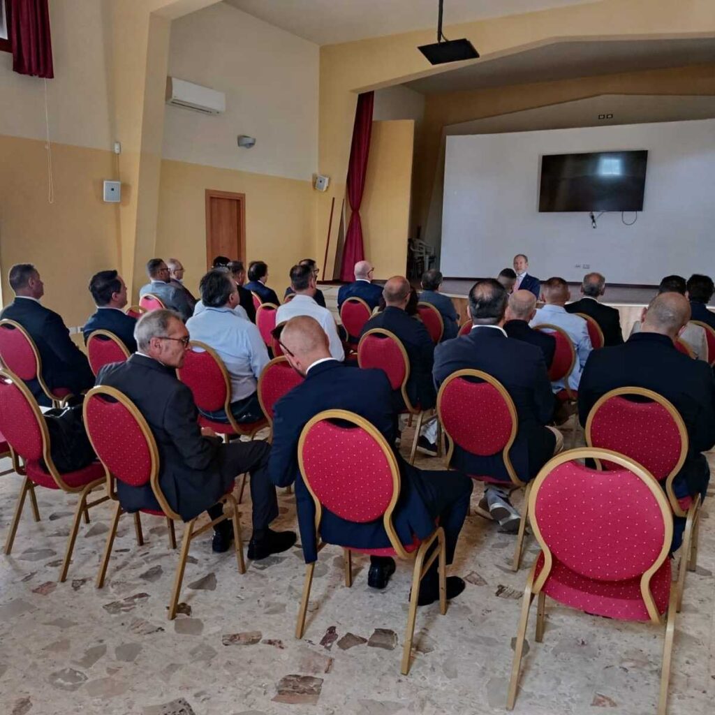 Partecipanti durante intervento del Delegato
