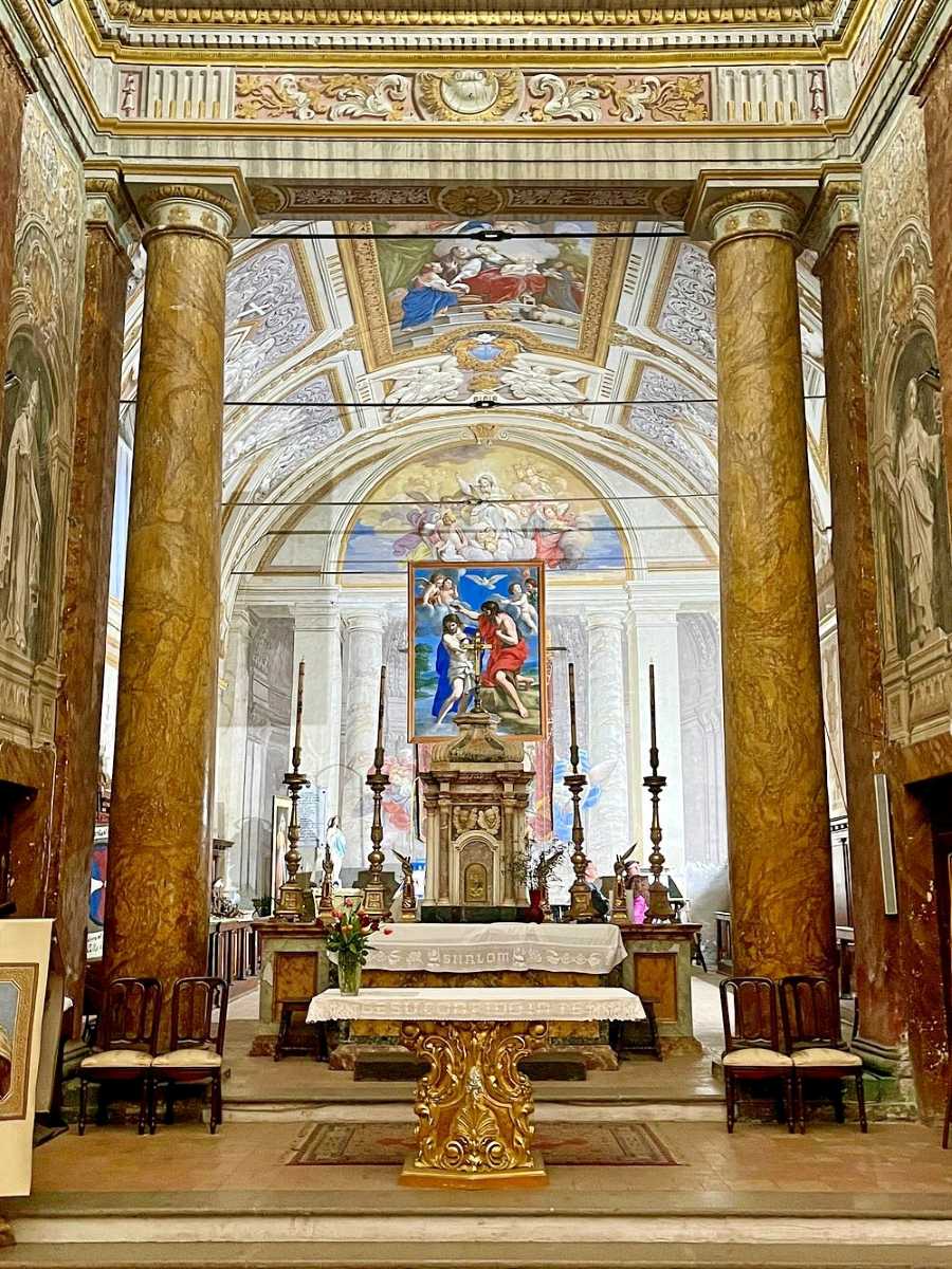 Chiesa interno