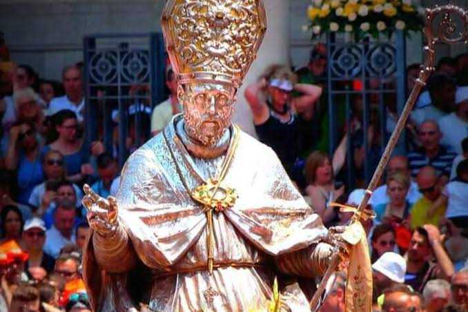 Busto di San Paolino in Processione