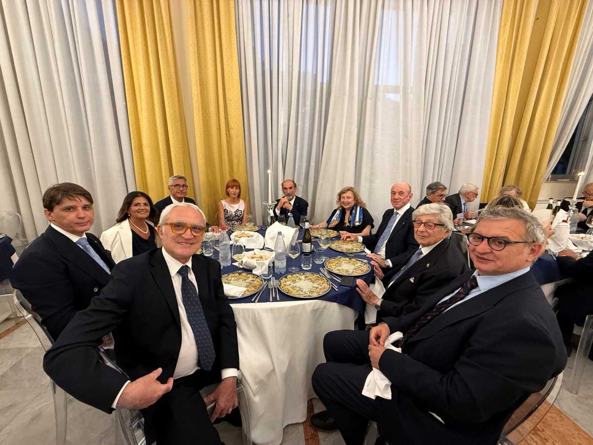 Cena