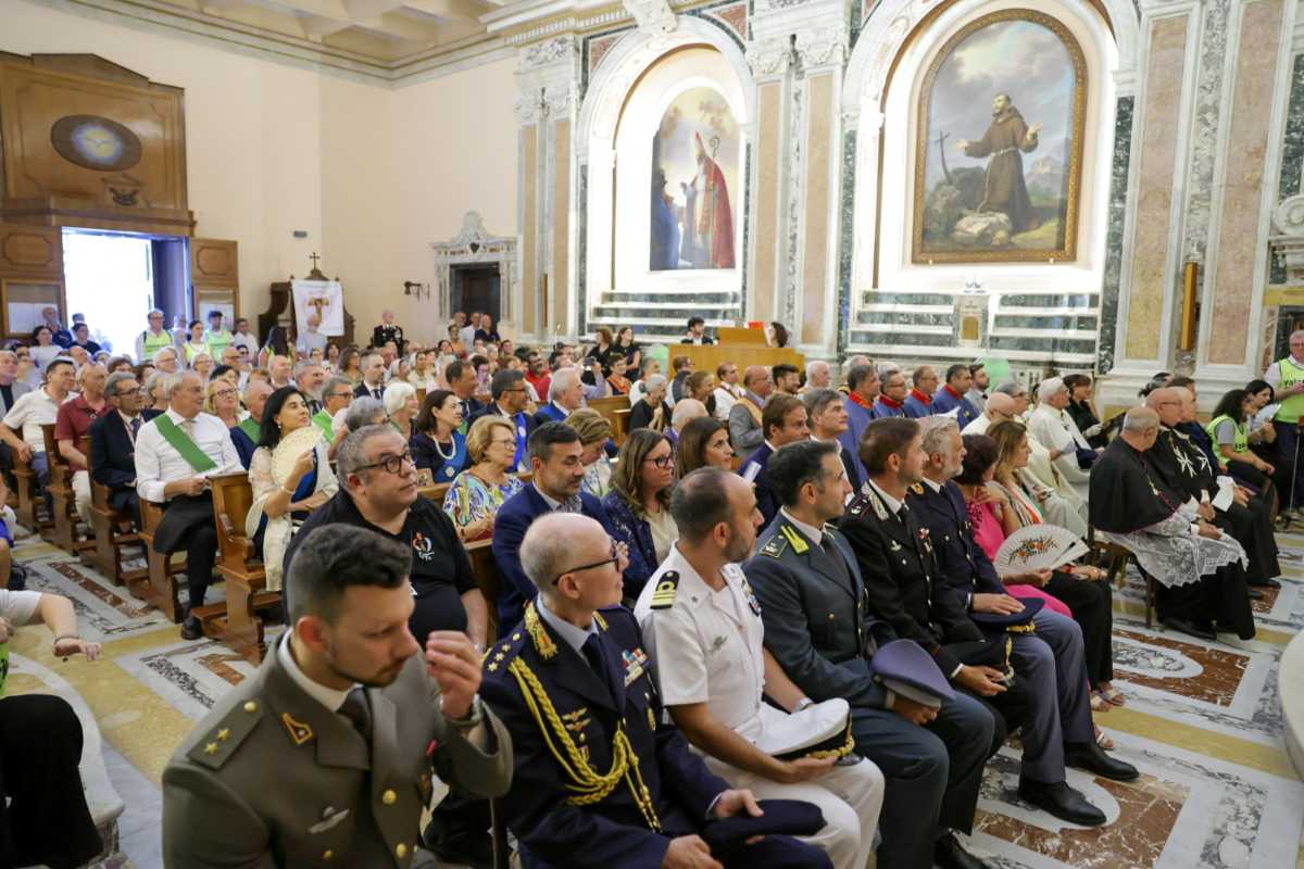 Presenti alla Santa Messa