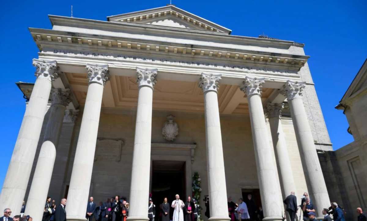 Saluto in piazza