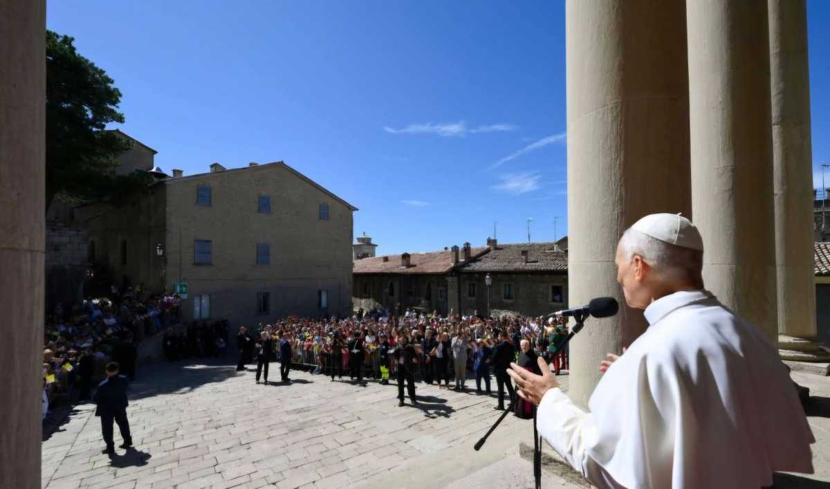 Saluto in piazza