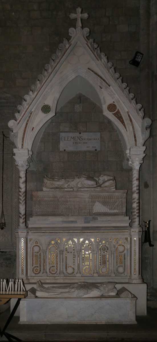 Mausoleo di Papa Clemente IV