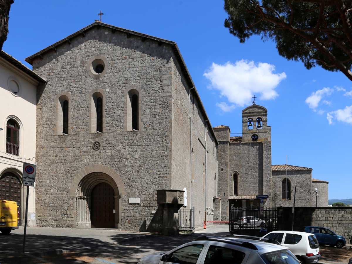 Basilica di San Francesco alla Rocca esterno