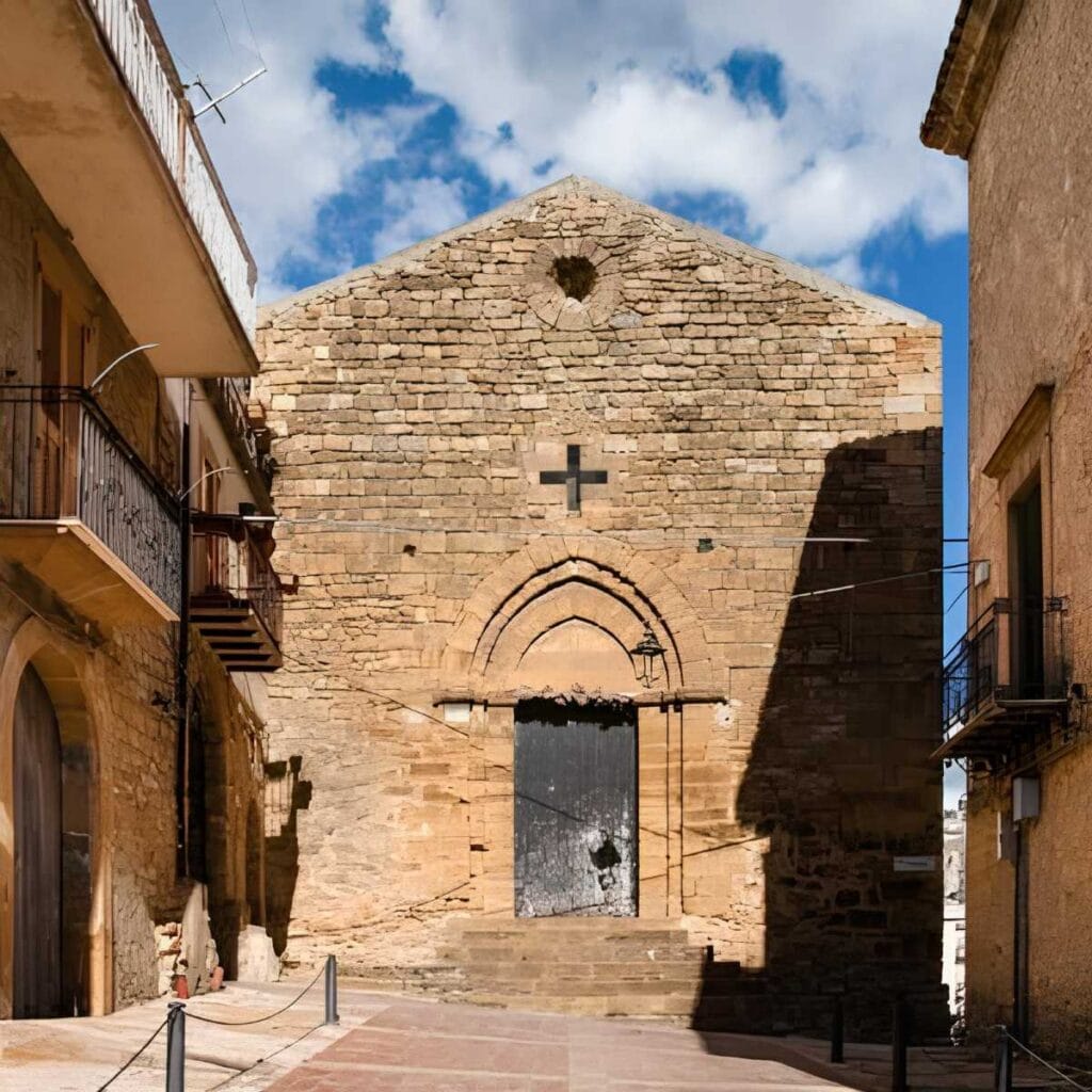 La Chiesa di San Giovanni Battista portale