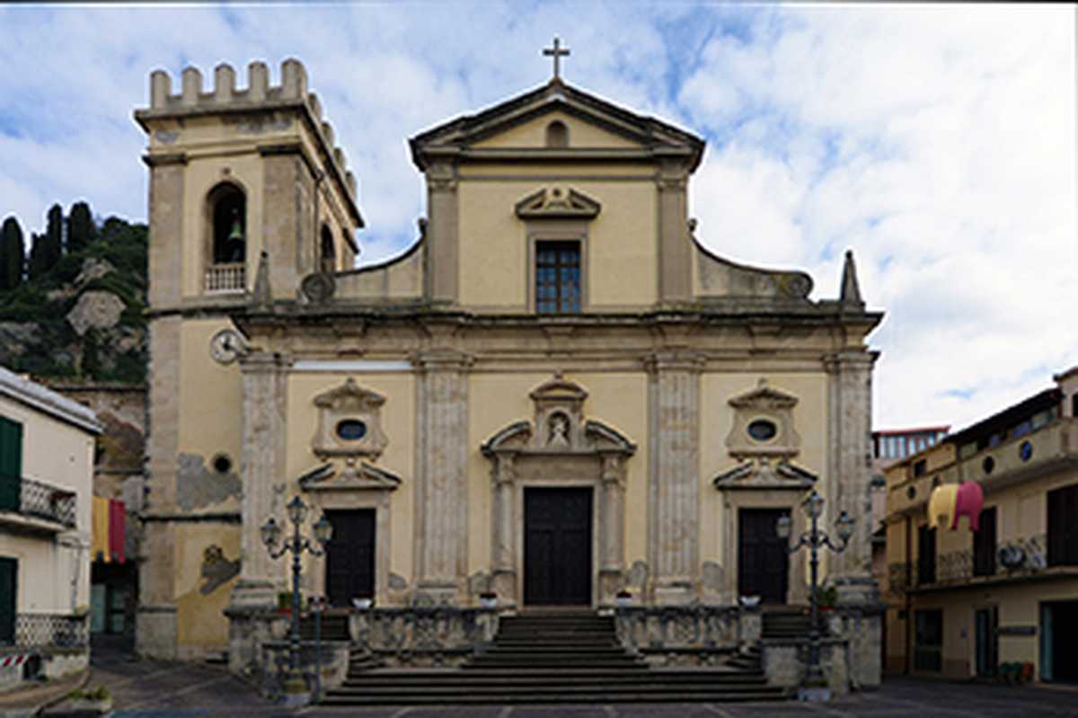 Chiesa Madre esterno